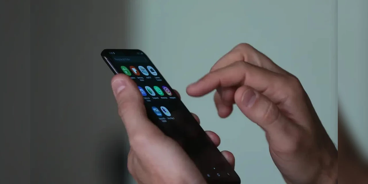 Senacon notifica empresas de celular sobre aplicativo de apostas