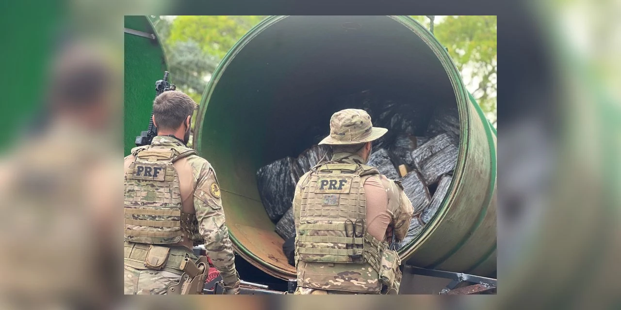 PRF apreende caminhão-pipa com 5 toneladas de maconha no Paraná