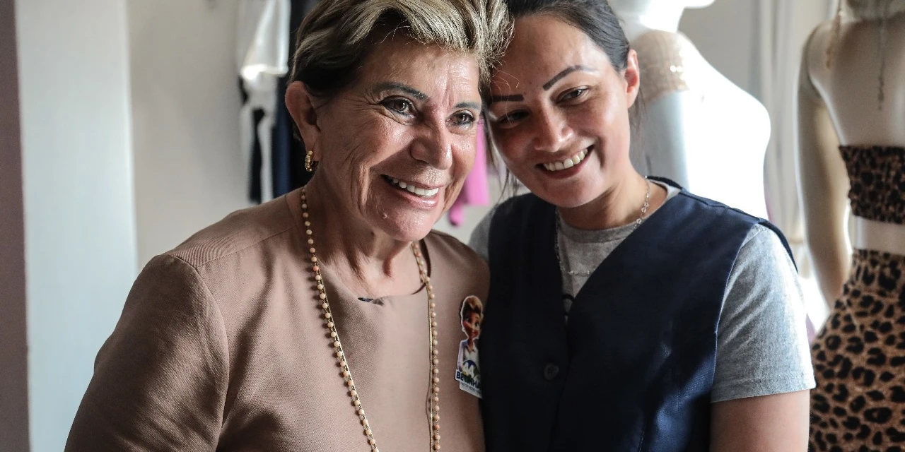 Elizabeth faz alerta sobre fake news e destaca recorde de empregos em PG