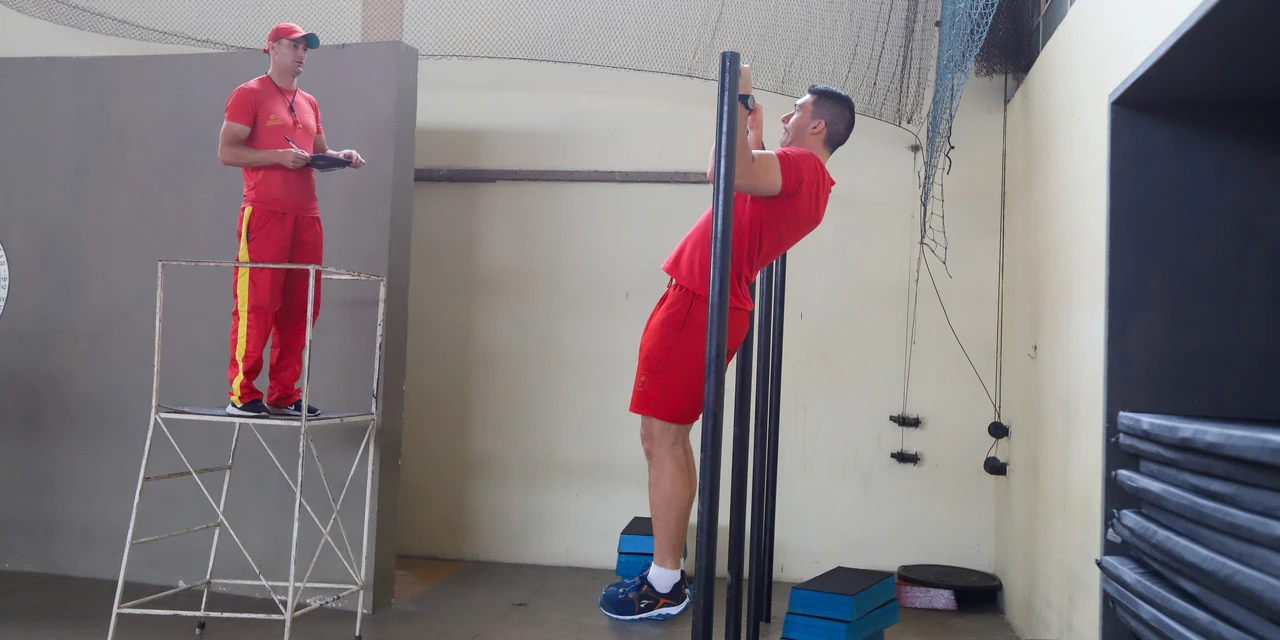 Corpo de Bombeiros inicia testes físicos para curso de formação de guarda-vidas