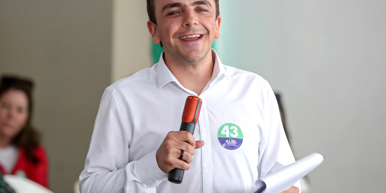 Aliel Machado propõe construção de novos CMEIs e escolas em PG