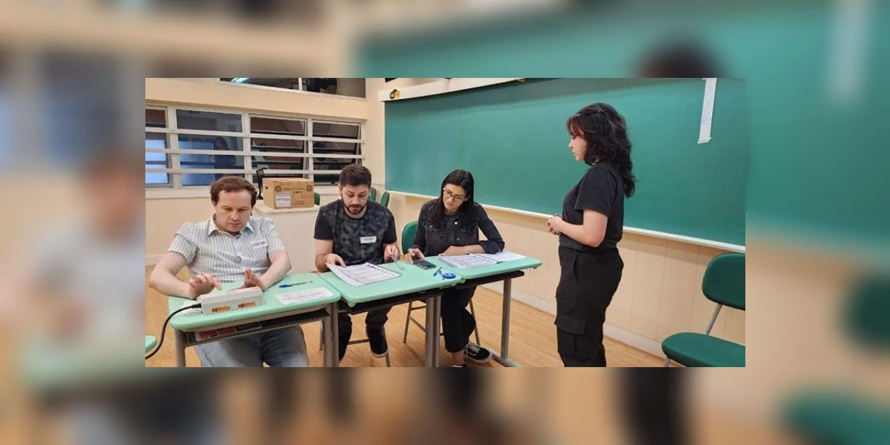 No Paraná, mesários têm direito à isenção de taxa de inscrição em concurso público e meia-entrada em shows