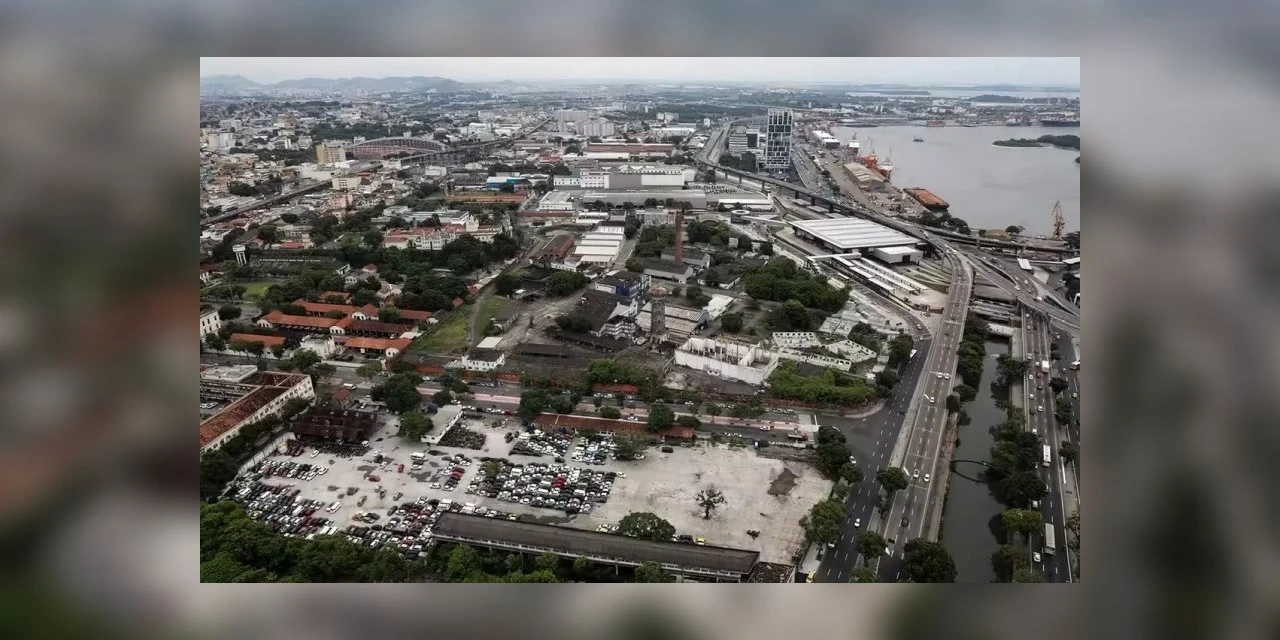 Flamengo recebe posse de terreno para novo estádio