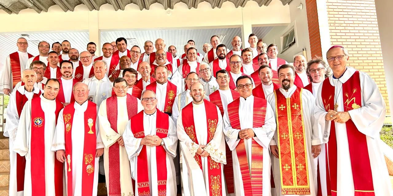 Retiro de padres diocesanos terminou na manhã desta quinta-feira (3) em PG
