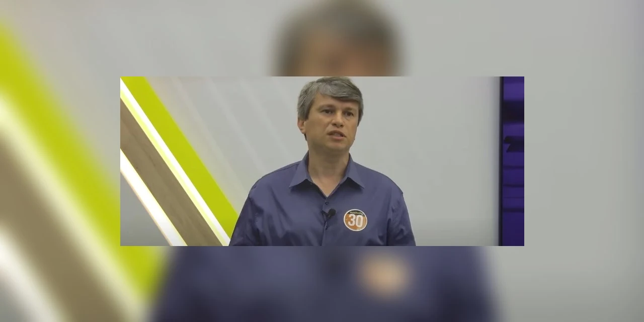 Durante debate, Dr. Magno destaca que é a única opção de mudança para Ponta Grossa