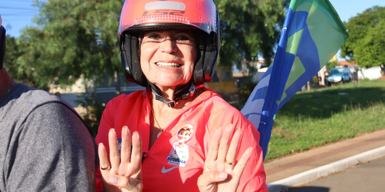 Elizabeth realiza carreata e motociata neste sábado