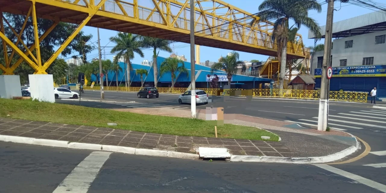 Polícia Militar é acionada para retirar placa de candidata no Centro de PG