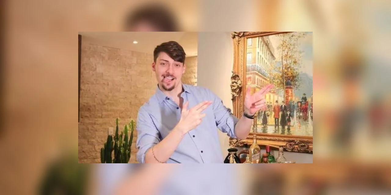 Jair Renan, filho mais novo de Bolsonaro, é eleito vereador de Balneário Camboriú