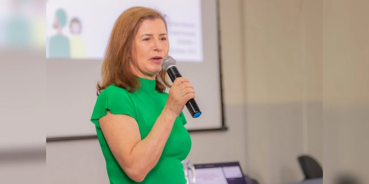 Professores da UEPG participam de palestra sobre prevenção de assédios