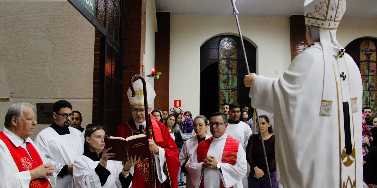 Dom Bruno abriu novenário em honra a São João Paulo II