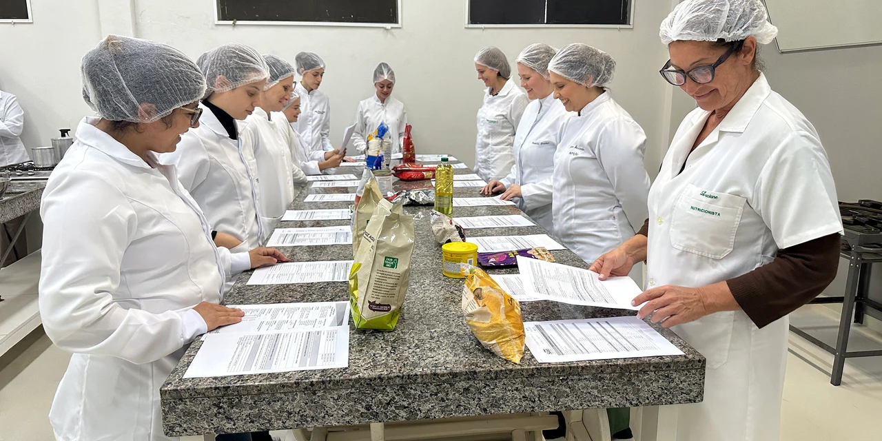 Estado contrata mais 70 nutricionistas para atuar nas escolas