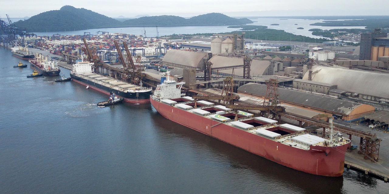 Movimentação dos portos paranaenses cresce 8,6% de janeiro e setembro de 2024