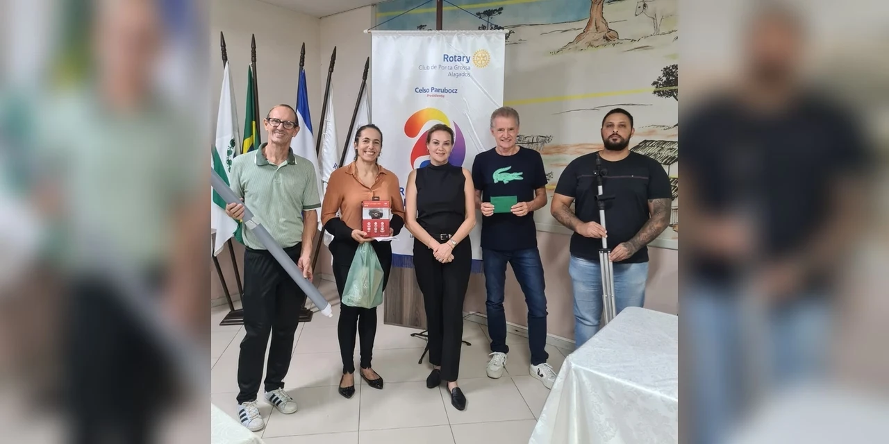 Projeto ‘Primeiros Passos’ realiza evento com atrações infantis e confecção de RGs em CMEI