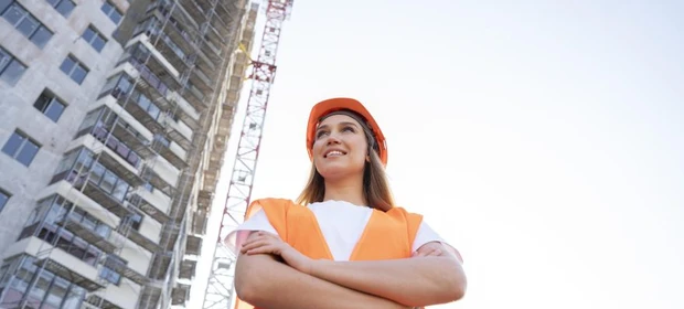 Informe Bazacon: Comissão aprova incentivo à presença de mulheres na construção civil