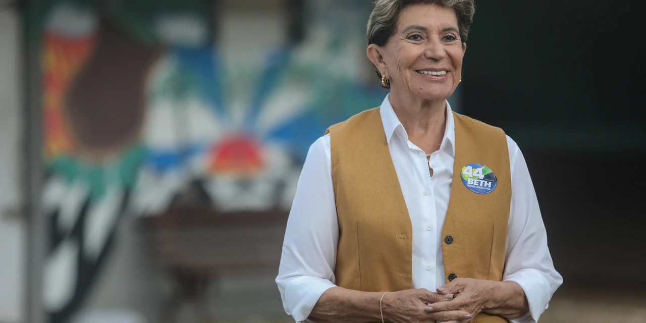 Elizabeth Schmidt afirma que continuará "sendo a prefeita de todos os ponta-grossenses"