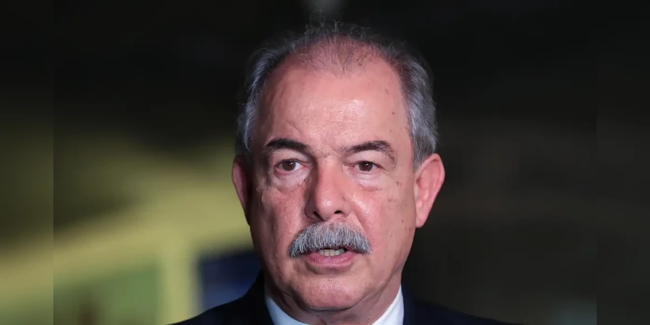 Mercadante diz que eleições mostram satisfação do povo brasileiro