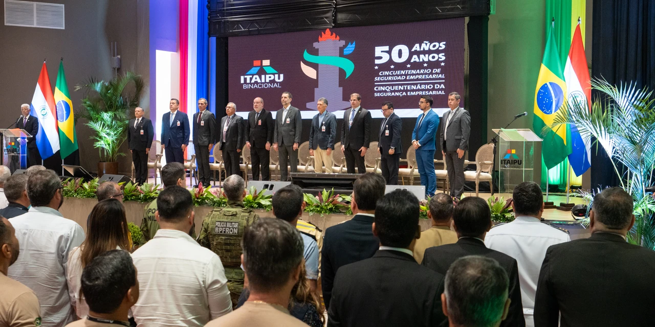 Celebração binacional marca os 50 anos da Segurança Empresarial de Itaipu