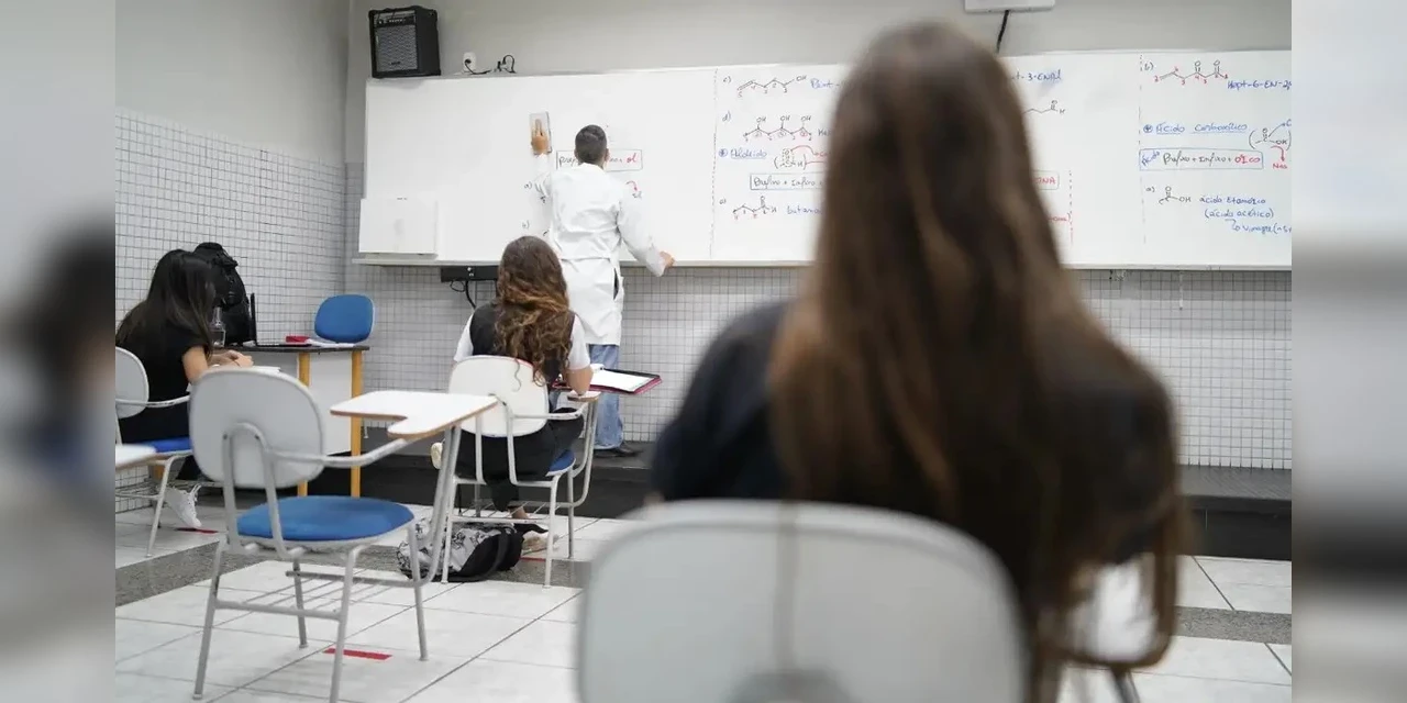 MEC estuda usar Enade como seleção unificada para professores