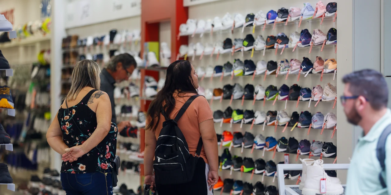 Comércio do Paraná acumula alta de 7,2% no ano