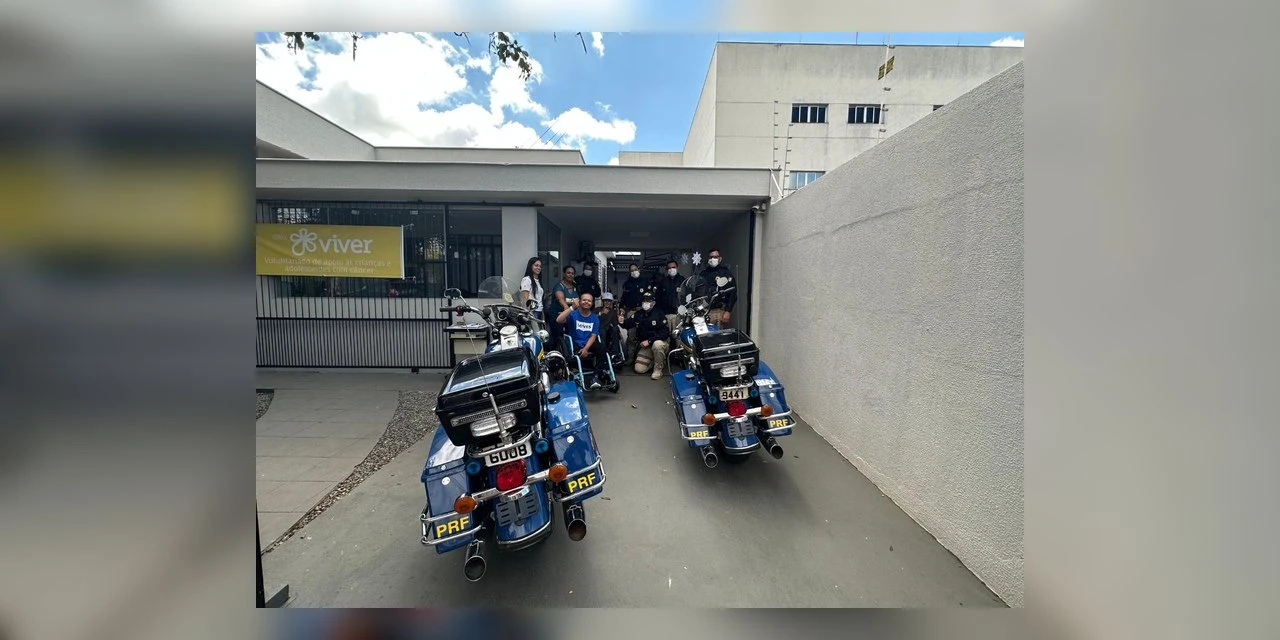 PRF visita ONG de apoio a crianças e adolescentes com câncer no Paraná