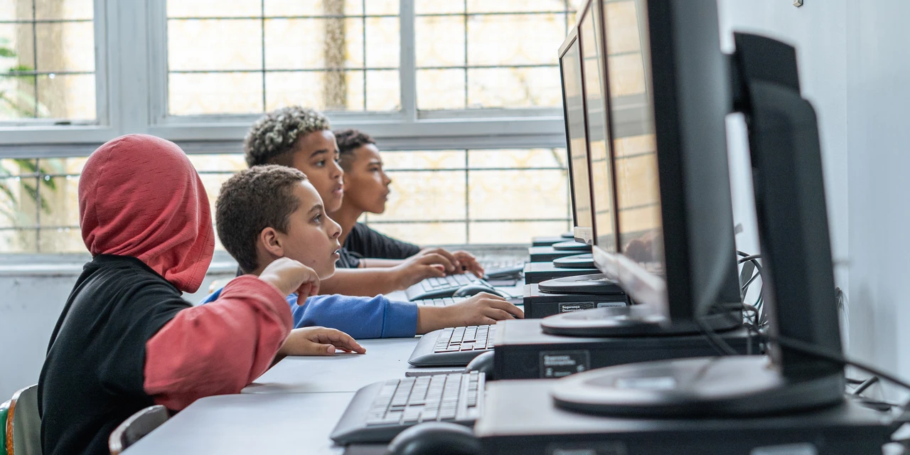 Projeto GGPEL: Matrículas e rematrículas na rede estadual do Paraná estão abertas até 29 de novembro