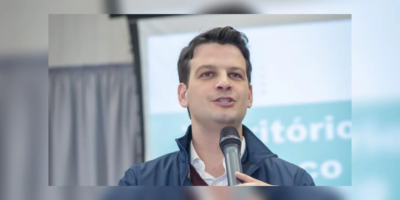 Eduardo Pimentel destaca projeto para transformar avenida em 'Times Square' de Curitiba e reforça compromisso com redesenvolvimento do centro da cidade