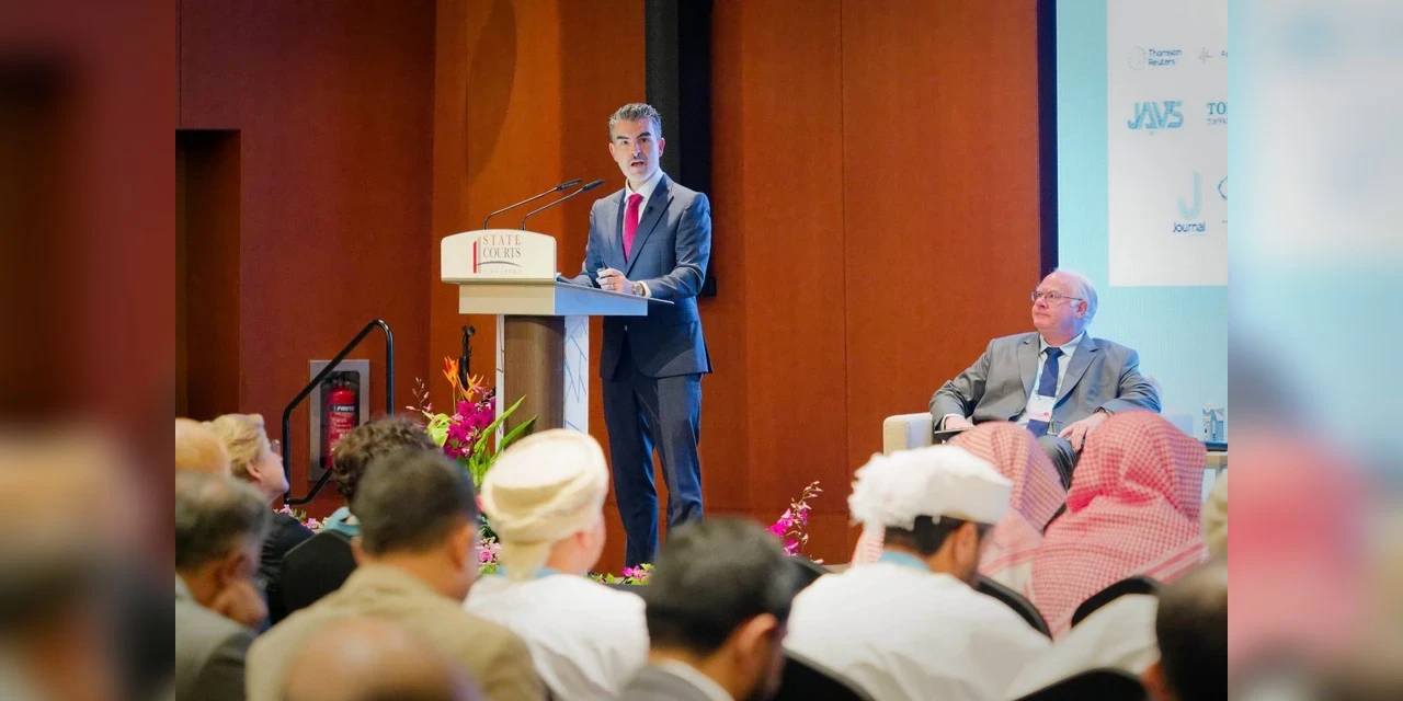 Professor da UEPG palestra em conferências na Coreia do Sul e Singapura