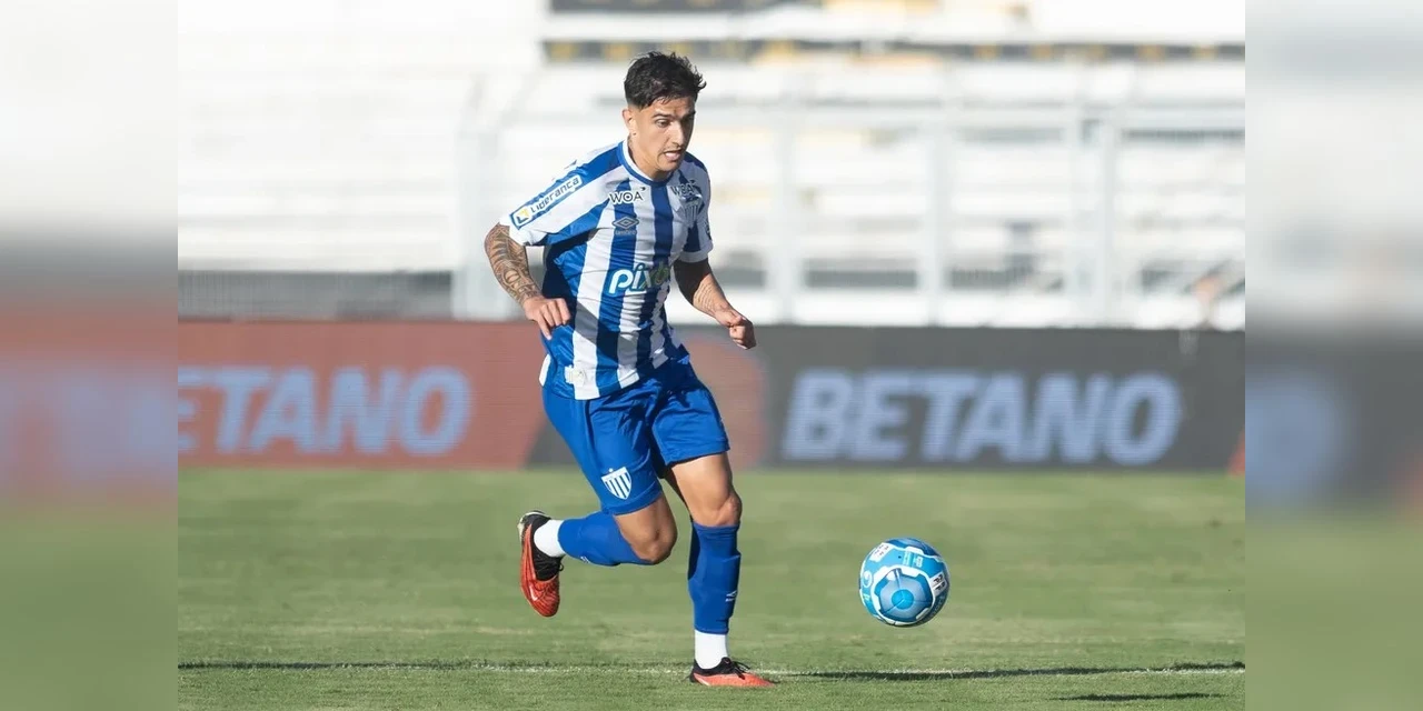 Fantasma anuncia contratação do meia-atacante Jean Lucas