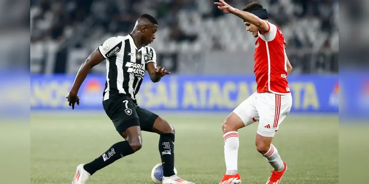 Tentando garantir o título do Brasileiro, Botafogo enfrenta o Inter nesta quarta-feira (4)