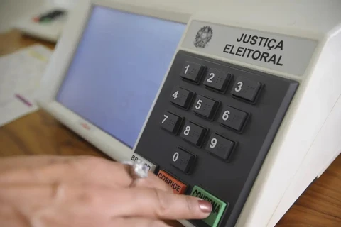 Mais de 1 milhão de eleitores do Paraná não justificaram voto do 1° turno das eleições 2024