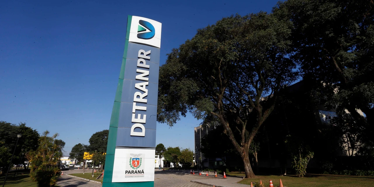 Detran-PR alerta sobre golpe de falsos leilões de veículos