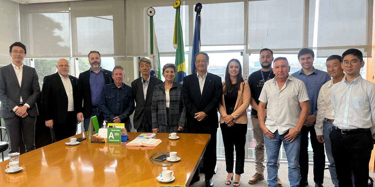 Prefeitura recebe representantes da Nissin Foods