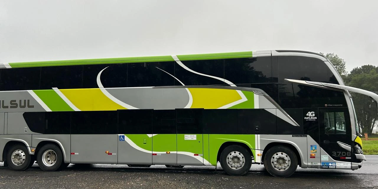 Ônibus atropela e mata pedestre na BR-376, nos Campos Gerais