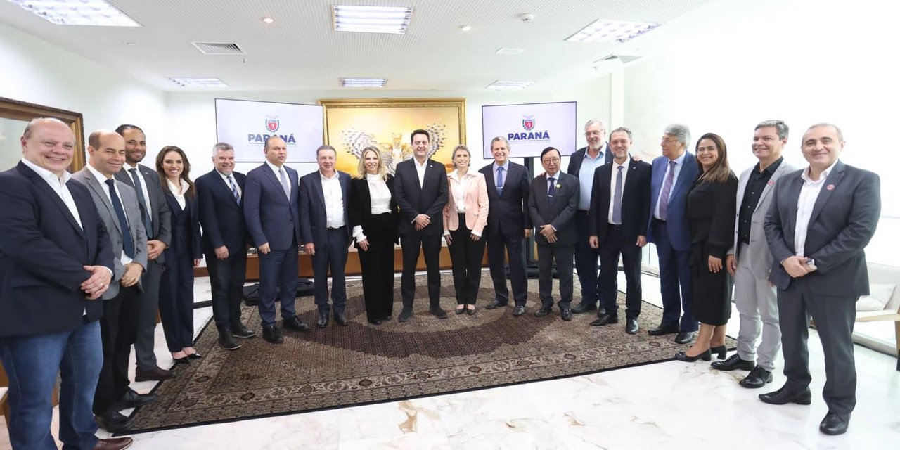 Prefeito eleito Silvio Barros e lideranças de Maringá levam pautas prioritárias a Ratinho Junior