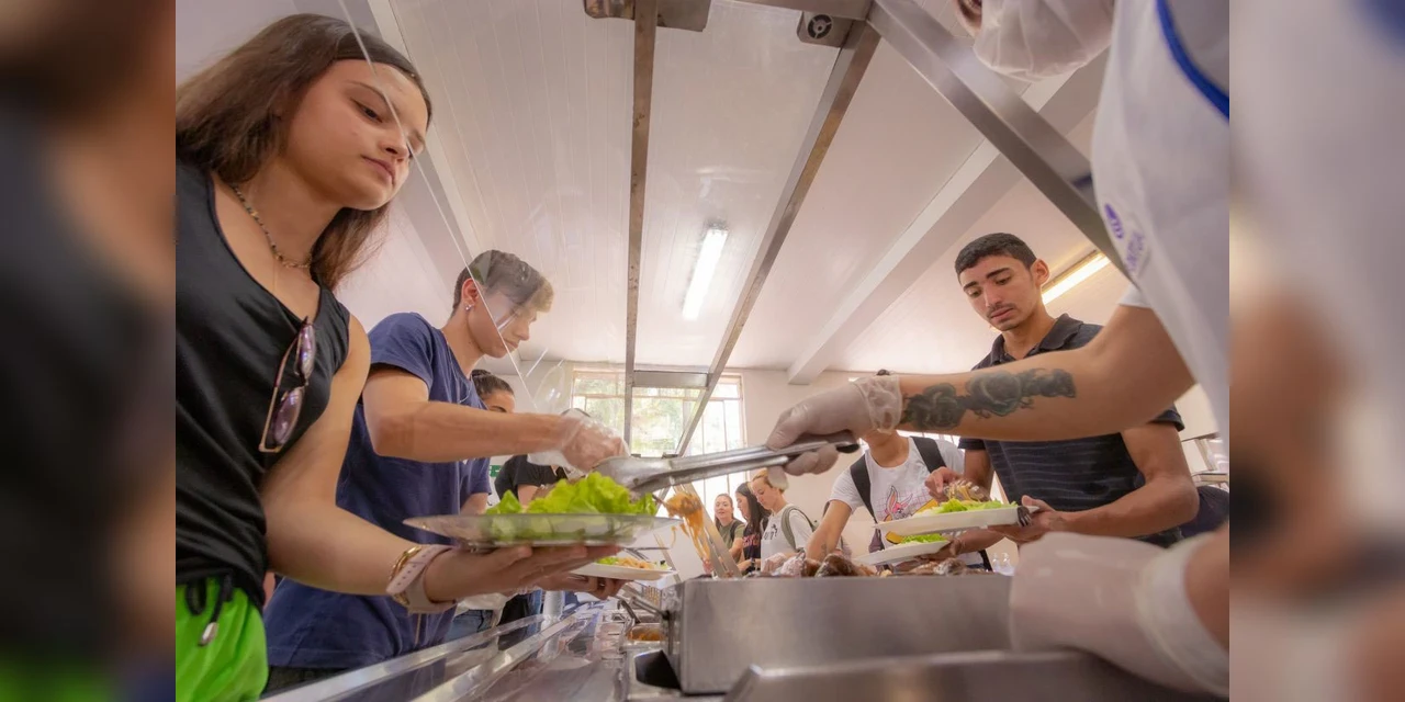 Governo envia projeto de lei para subsidiar alimentação para estudantes das universidades estaduais