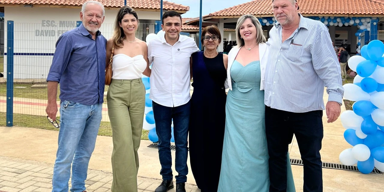 Aliel Machado visita escola em Tibagi inaugurada com recursos do mandato