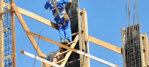 Informe Bazacon: Setor da construção civil cresce 4,1% em 2024