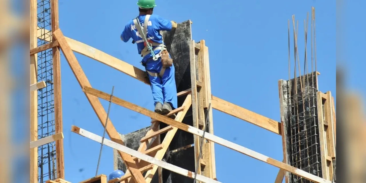 Informe Bazacon: Setor da construção civil cresce 4,1% em 2024