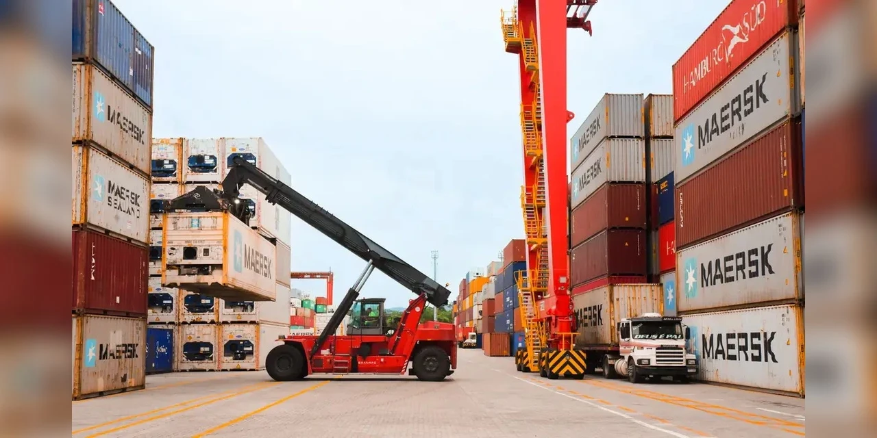 Superávit comercial do Brasil deve chegar a US$ 93,048 bilhões em 2025