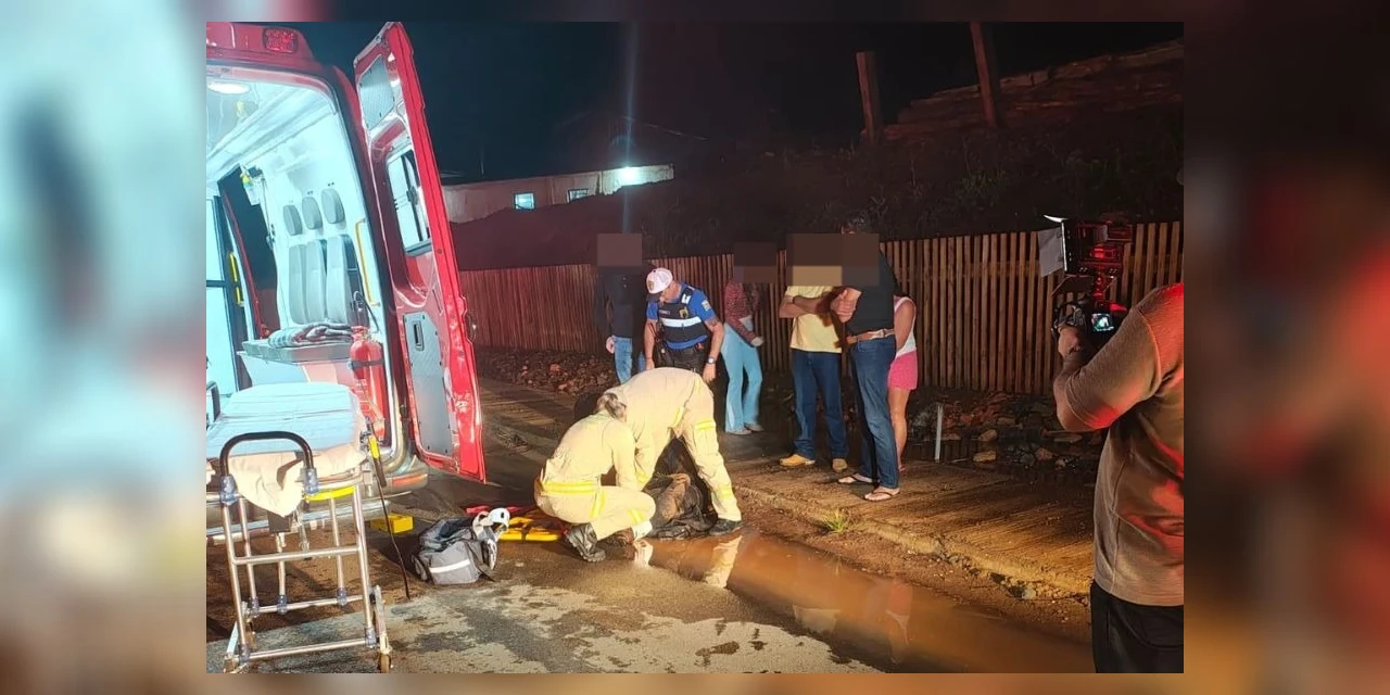 Pedestre é atropelado na Estrada José Kalinoski e é encaminhado para a UPA