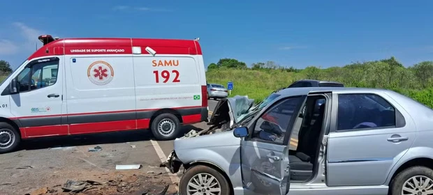 Grave acidente na BR-277 deixa três pessoas mortas e sete feridas