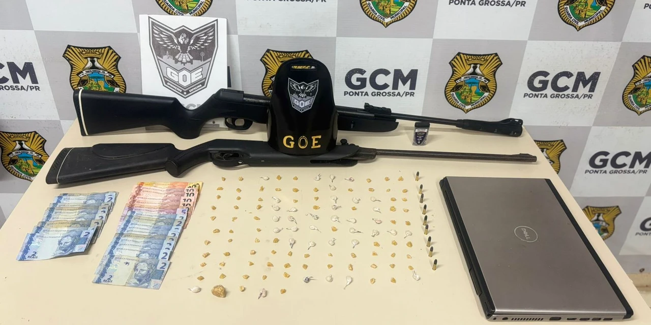 Guarda Municipal apreende bolsa com cerca de 115 pedras de crack