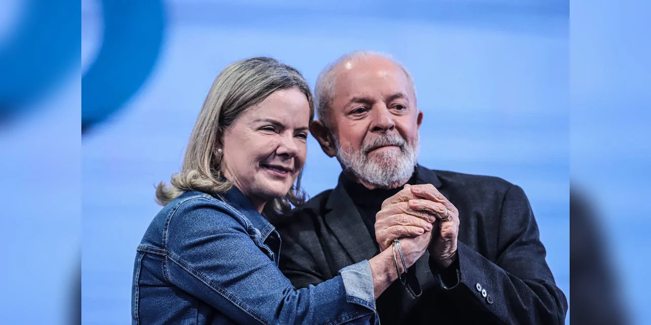 Gleisi defende revogação do monitoramento do Pix e critica disseminação de FakeNews