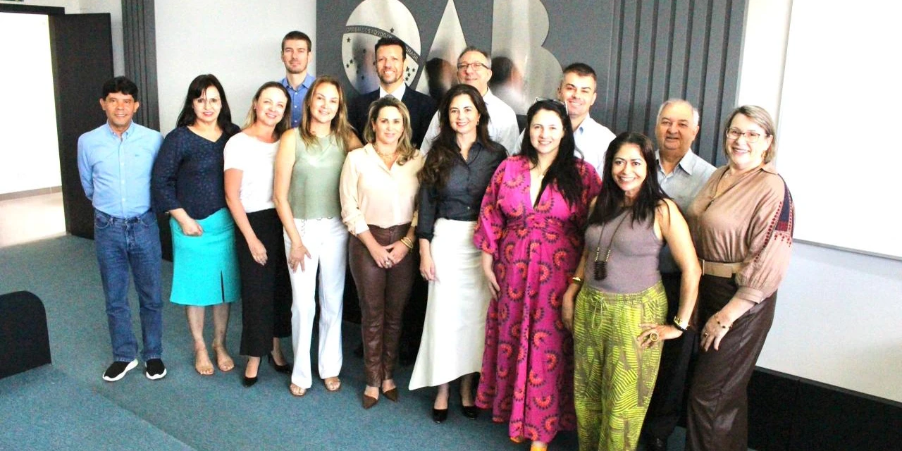 Reunião da nova diretoria da OAB/Ponta Grossa marca início da gestão 2025/2027