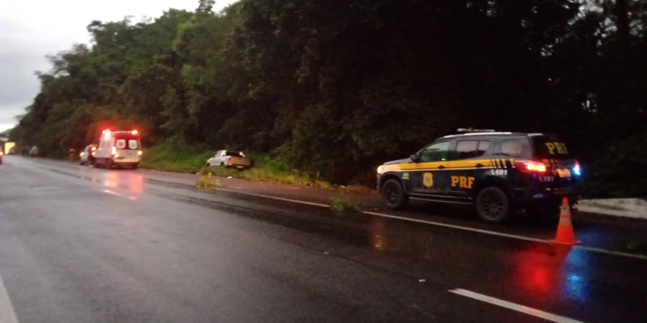 Após colisão, condutor de Frontier morre atropelado na BR-376, em Tibagi
