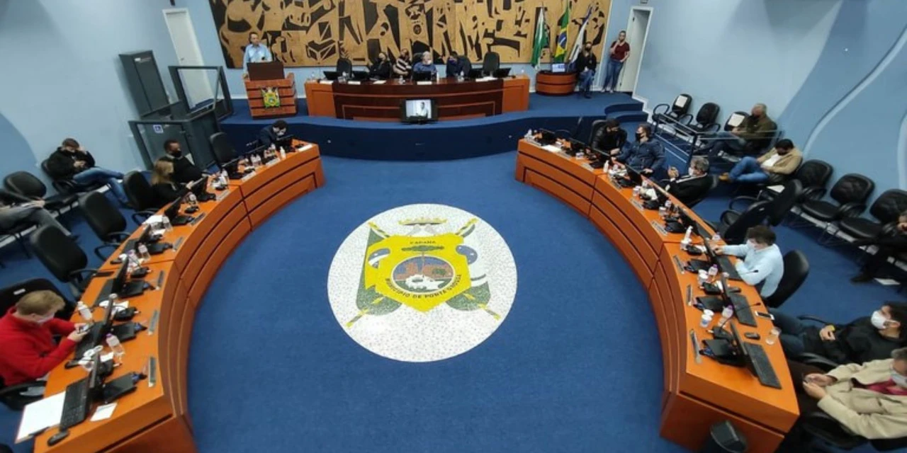 Vereadores de PG receberam 1º salário de 2025 com aumento