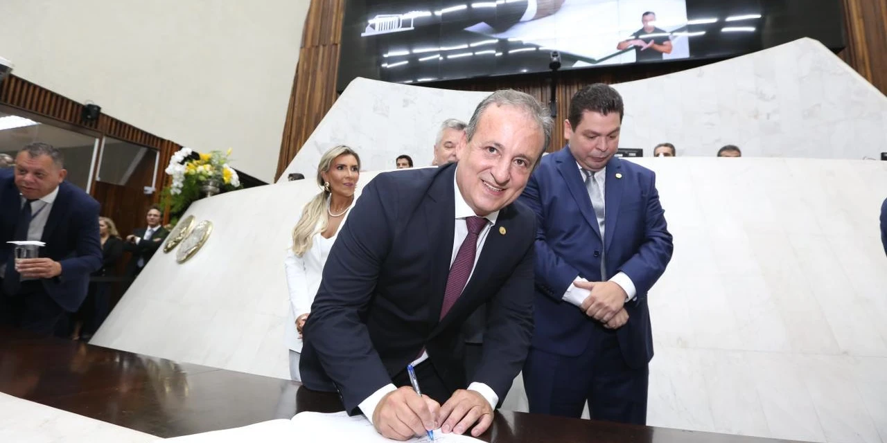 Moacyr Fadel assume 3ª vice-presidência da Assembleia Legislativa do Paraná