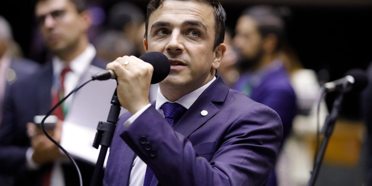 Aliel lamenta cancelamento de voos da Azul em Ponta Grossa
