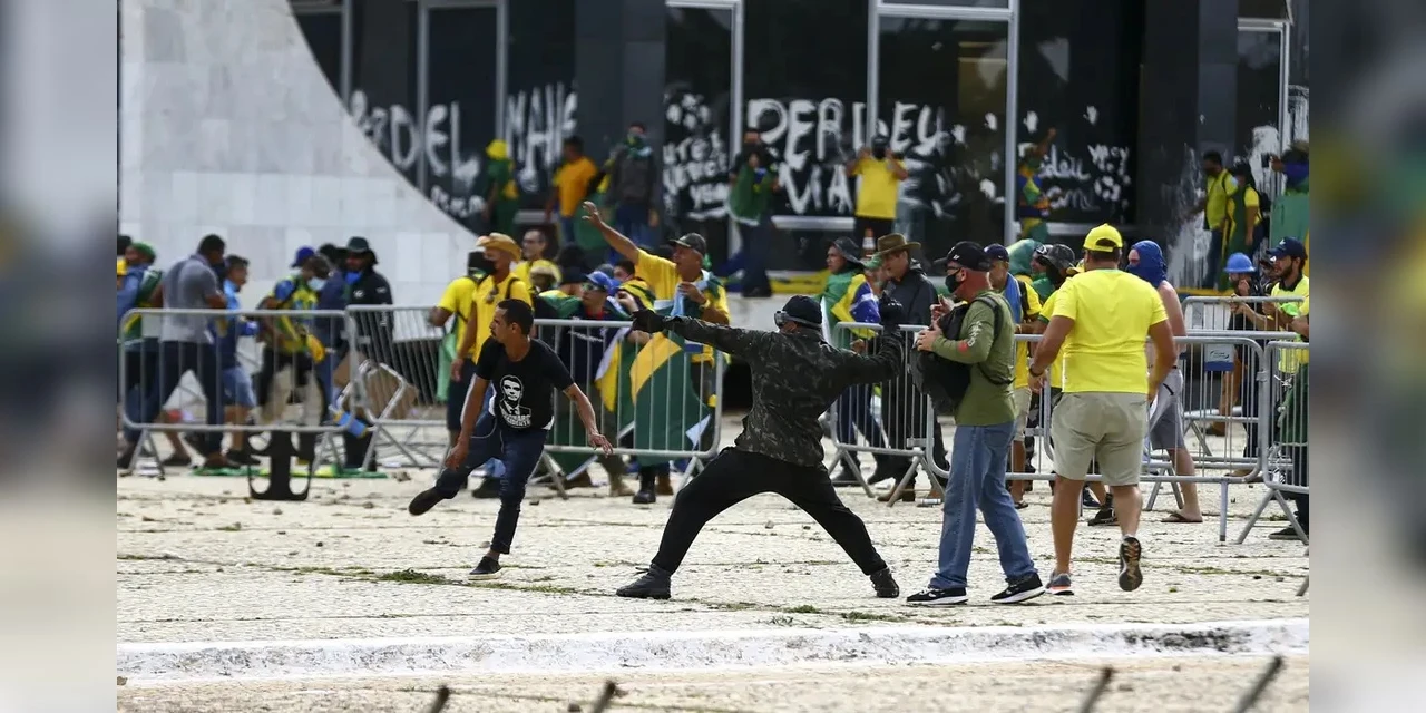 Governistas rebatem Hugo Motta e dizem que houve tentativa de golpe no 8/1