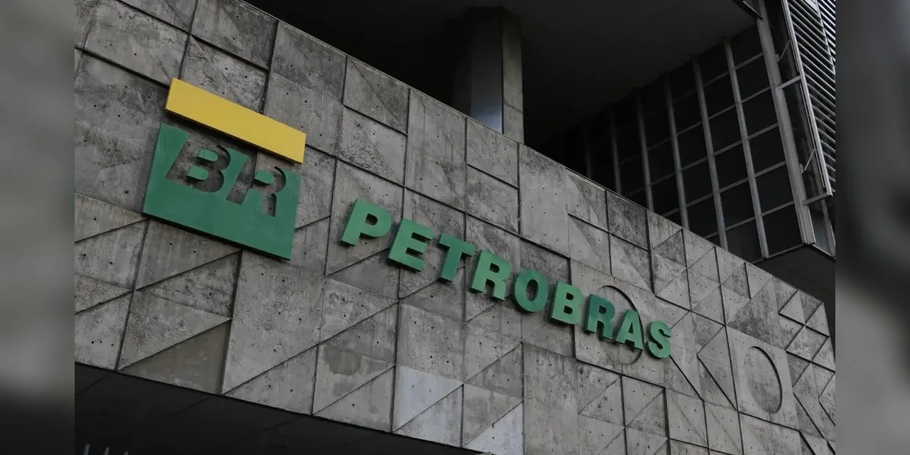 Petrobras assina contrato de venda de petróleo com estatal indiana